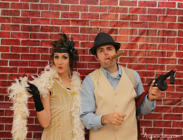 Great ideas for a 1920's Murder Mystery party!