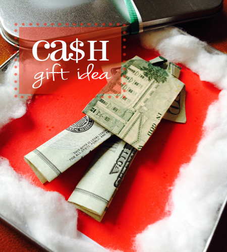 Creative Christmas Cash gift idea-origami clothes!