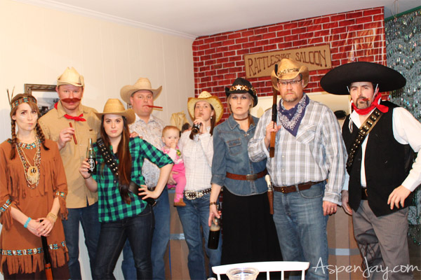 How to throw a western party- such simple yet clever ideas! Love it!