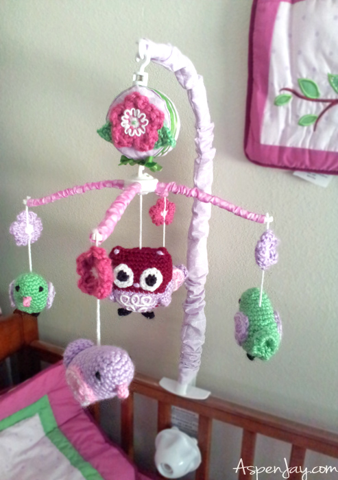 Homemade Crochet bird baby mobile. This is SO cute! 