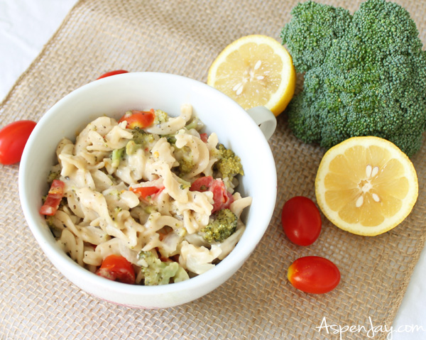 One pot broccoli tomato pasta (GLUTEN FREE)- quick and simple to make. My sister loves this dish!