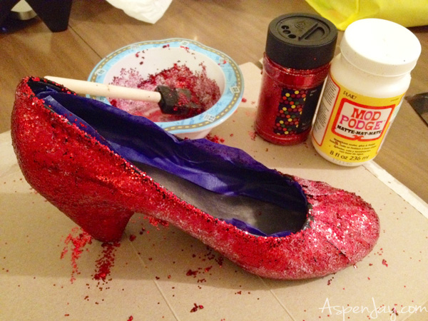 DIY Ruby Slippers perfect for Dorothy of the wizard of oz