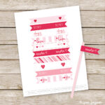 FREE Valentine's Straw Flags Printables! ❤️ So CUTE! Such a fun way to decorate a Valentine's Party food table!!!! YOU need to pin this!!!