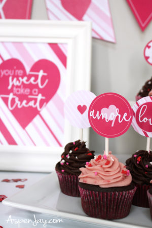 Valentine Cupcake Toppers {free instant download} - Aspen Jay