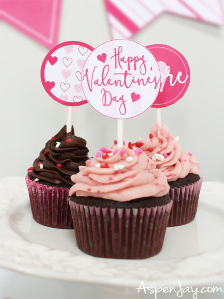 Super Sweet Valentines Cupcake Toppers - FREE download!!! She also has a slew of other {FREE} matching Valentine's decor. LOVE THIS!!!!