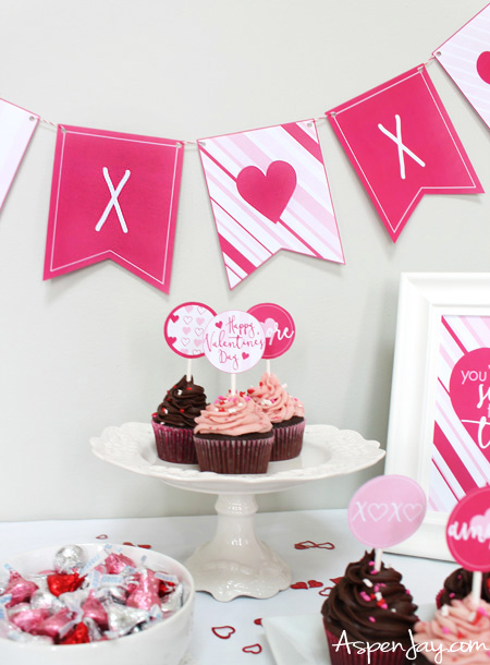 Super sweet FREE printable XOXO Banner.❤️ She has several coordinating Valentine party printables that she is also giving away for FREE! You have to PIN this!!!