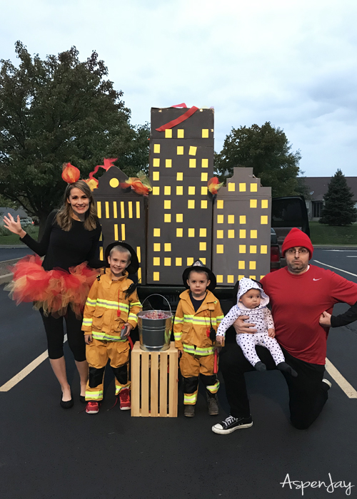 Firefighter family costumes for Halloween!!! Love the Firefighter themed trunk or treat! #firefighterfamily