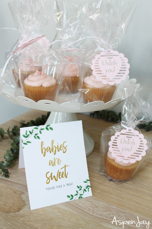 Lots of DIY ideas for a baby shower that you will love!!