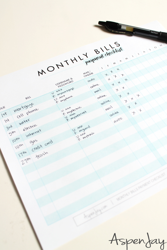 Use this Free printable Bills Payment Checklist to keep track of your monthly bills and never get a late fee again! Definitely help set your finances in order!