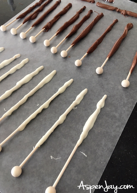 How to make hot cocoa stirrers. So easy to make and a favorite in any cup of hot cocoa! #hotcocoastirsticks #hotchocolate