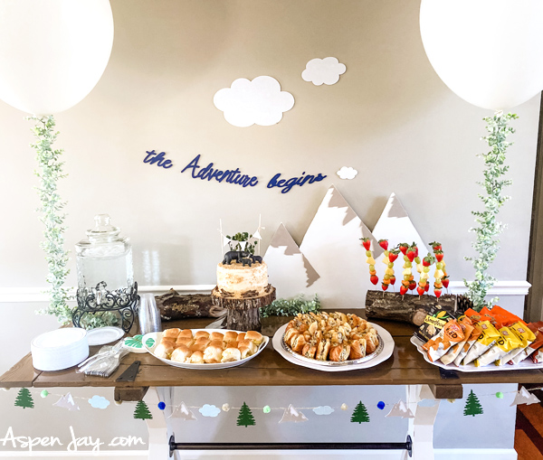 The cutest little bear baby shower you ever did see! This fun Adventure Awaits Baby Shower would be the perfect themed party to throw for the new mama-to-be! #bearbabyshower #adventureawaits #adventurebabyshower