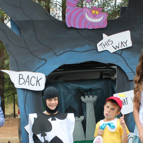 Fantastic ideas for an Alice in Wonderland trunk for a Trunk or Treat!