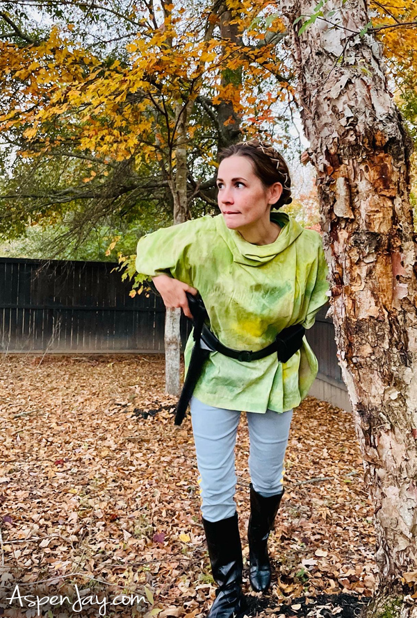 DIY Endor Princess Leia costume. Need epic costumes ideas this Halloween? You don't need to travel to a galaxy far, far away for authentic Star Wars family costumes! 