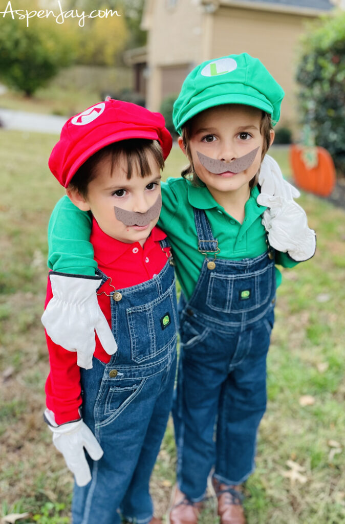 Easy DIY Super Mario Brother Family costumes that look legit! Let's-a go!