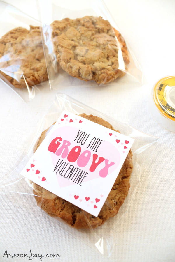 These FREE printable Valentine tags are perfect to attach to the goodies and treats your child will be handing out at school.