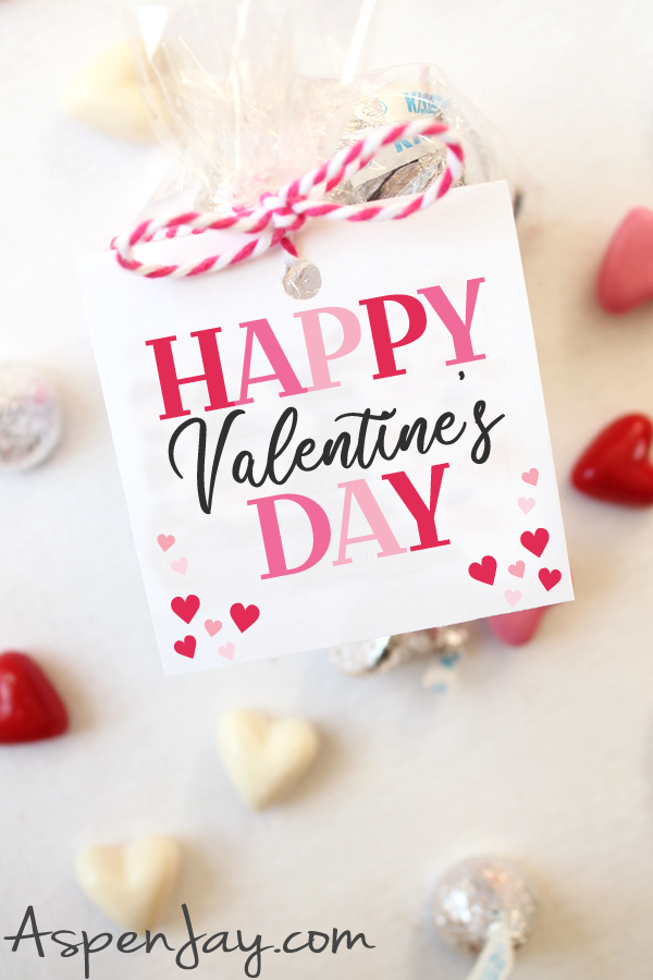 free printable valentine tags to attach to your valentine's day goodies!