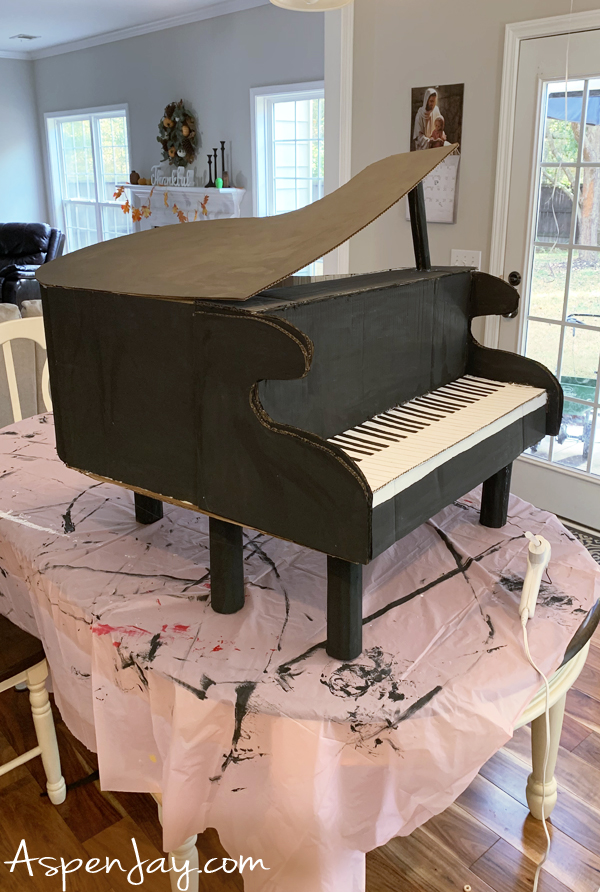 Creating a Baby Grand Piano out of cardboard for a prop in a Super Mario Trunk of Bowser's Castle! 