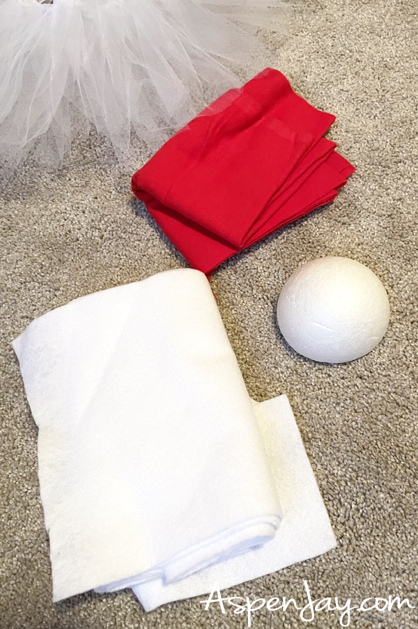 Learn how to make Toad’s iconic mushroom cap for your little girl’s DIY Super Mario costume! This step-by-step guide shows how to craft a soft, comfortable hat using felt, stuffing, and a crochet headband. Perfect for toddlers and easy to customize with a girly twist. Save this tutorial for Halloween!