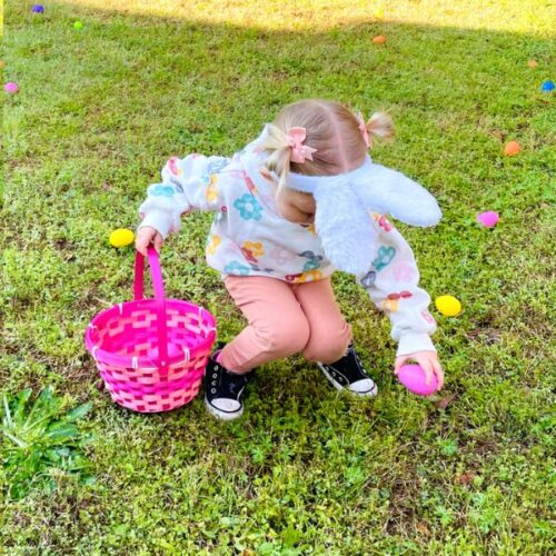 25 Backyard Easter Party Ideas – Breakfast, Decor & Egg Hunt Fun